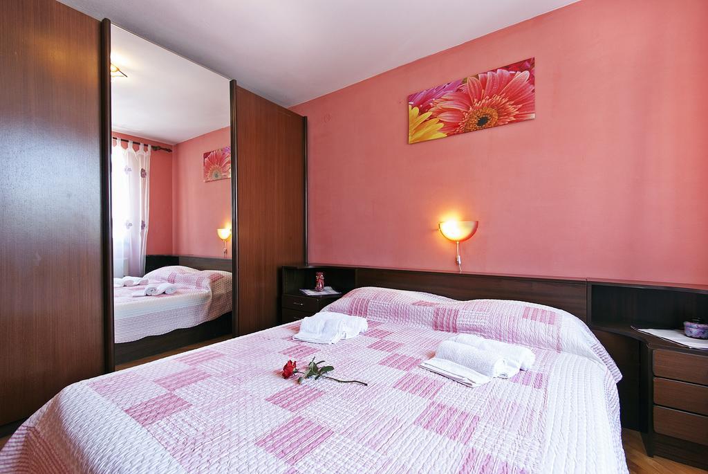 Apartments Elda Rovinj Rum bild